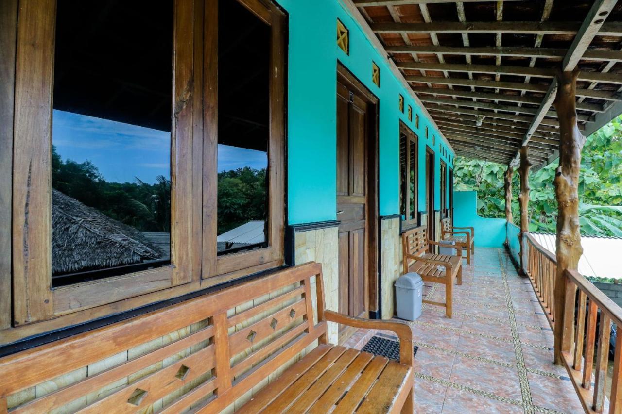 Rock Garden Homestay & Resto Tepus Buitenkant foto