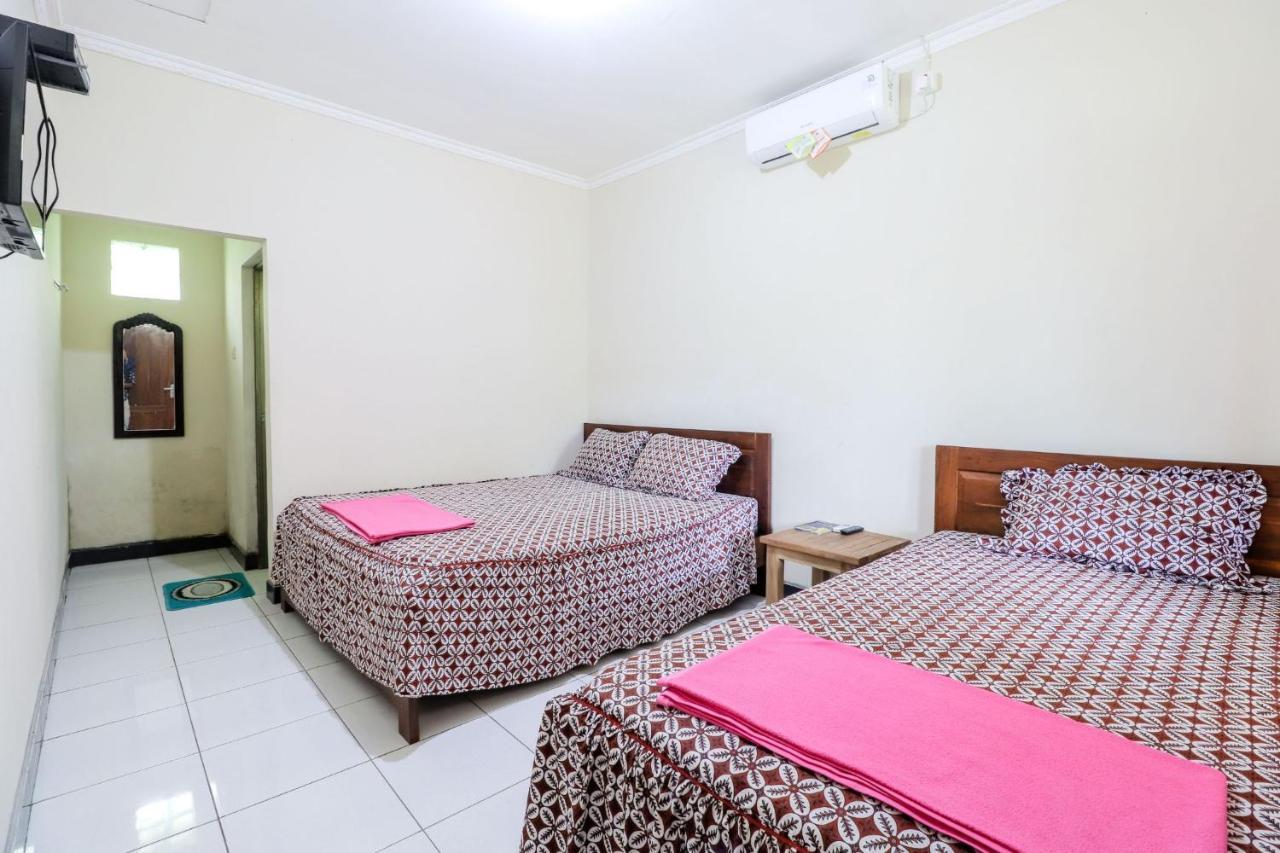 Rock Garden Homestay & Resto Tepus Buitenkant foto